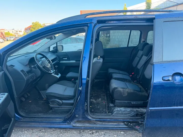 Mazda 5