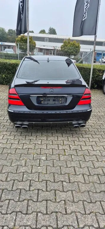 Mercedes-Benz E 55 AMG