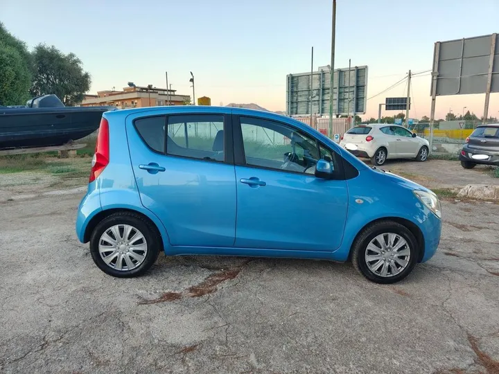 Opel Agila