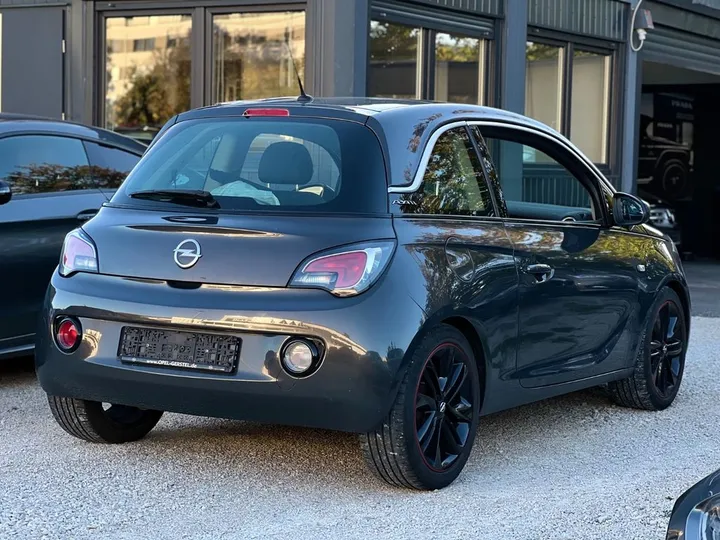 Opel Adam
