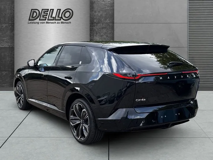 Mazda CX-6e