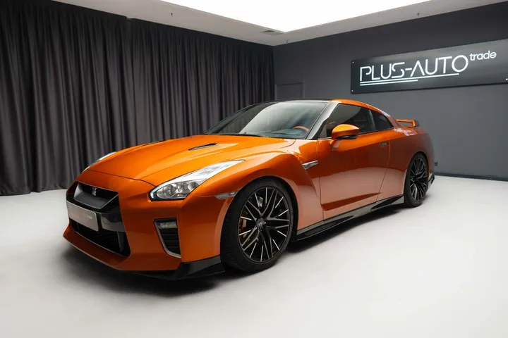 Nissan GT-R