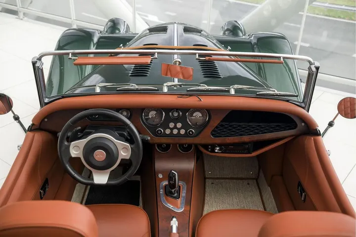 Morgan Plus 6