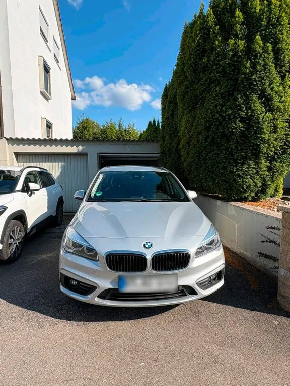 BMW 216