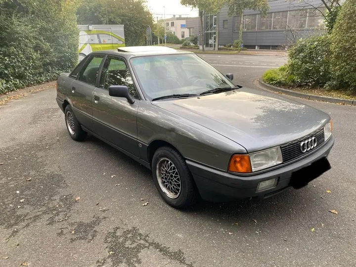Audi 80
