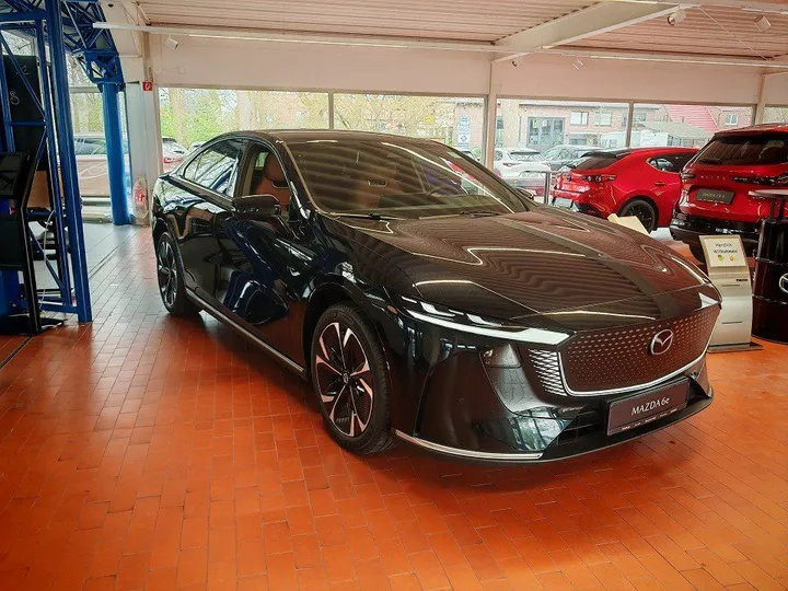 Mazda 6e