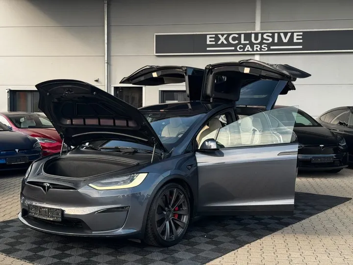 Tesla Model X