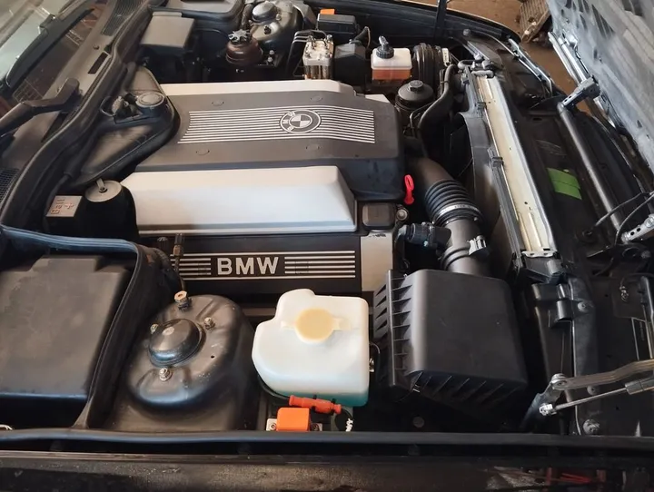 BMW 730