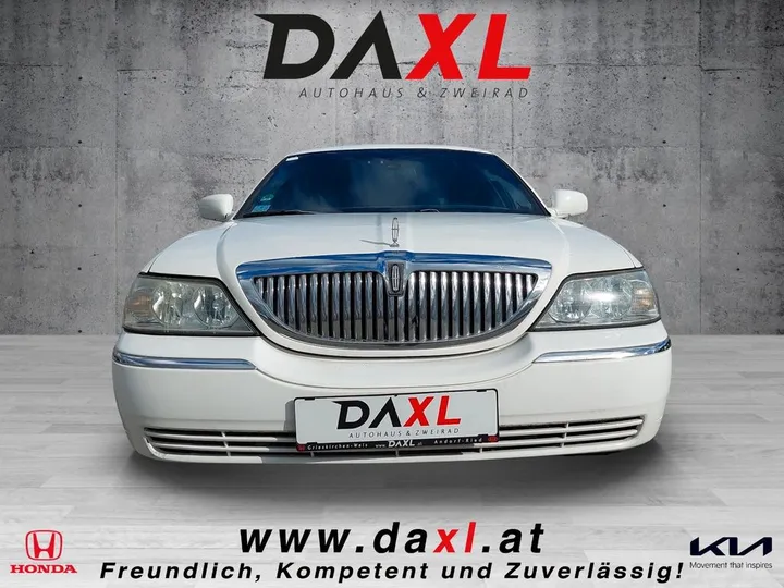 Lincoln Town Car