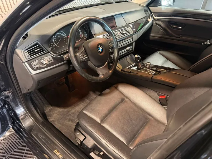 BMW 523