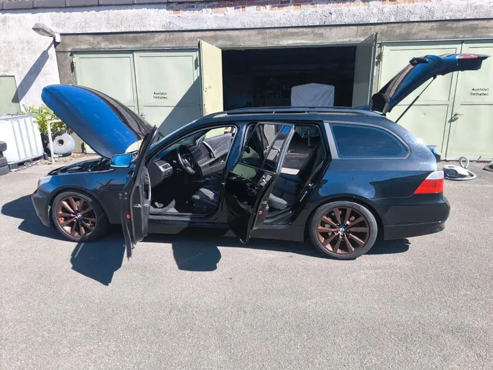 BMW 530