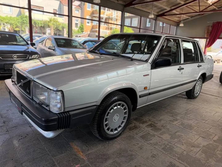 Volvo 740