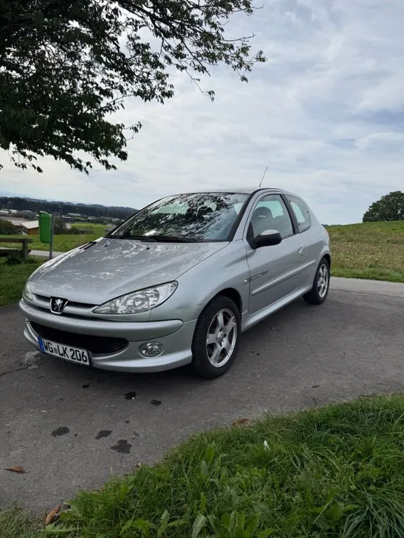 Peugeot 206