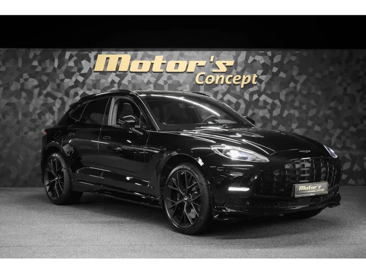 Aston Martin DBX