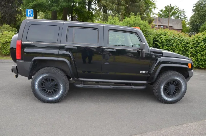Hummer H3
