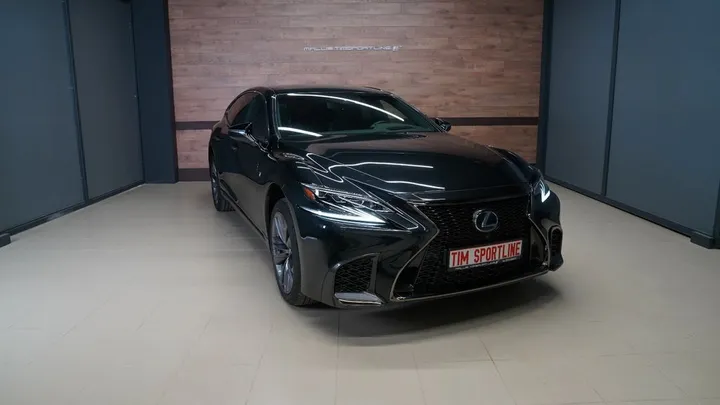 Lexus LS 500