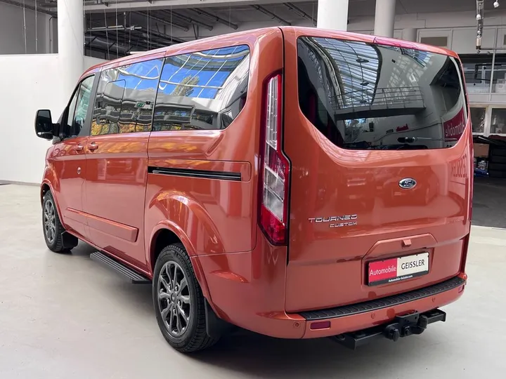 Ford Tourneo Custom