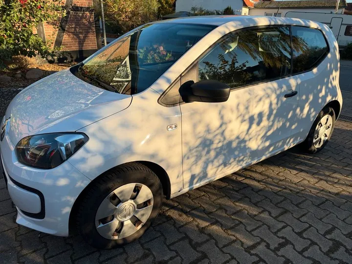 Volkswagen up!