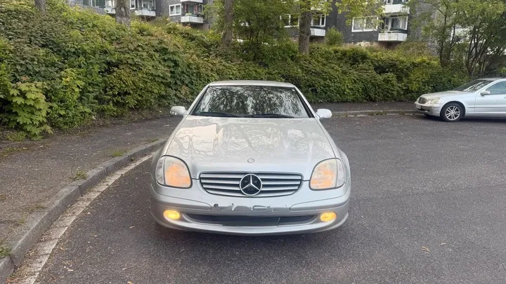 Mercedes-Benz SLK 200