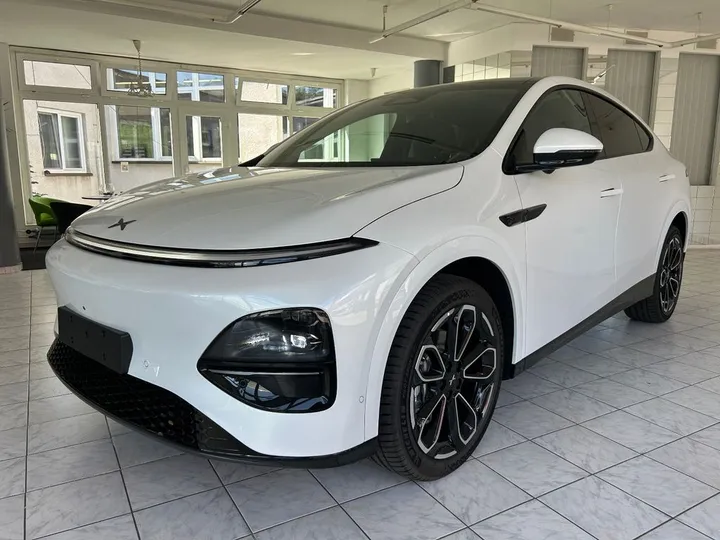 XPENG G6