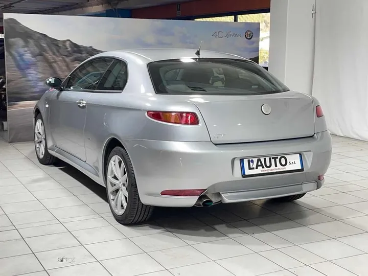 Alfa Romeo GT