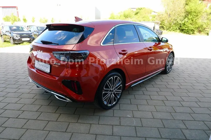 Kia cee'd / Ceed