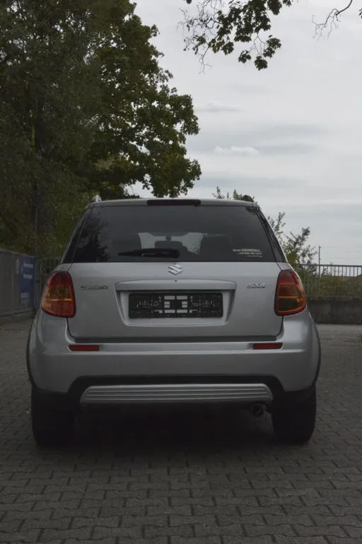 Suzuki SX4