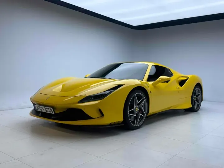 Ferrari F8