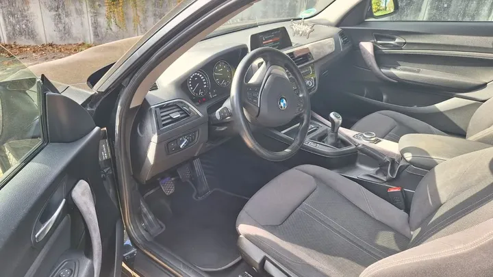 BMW 218