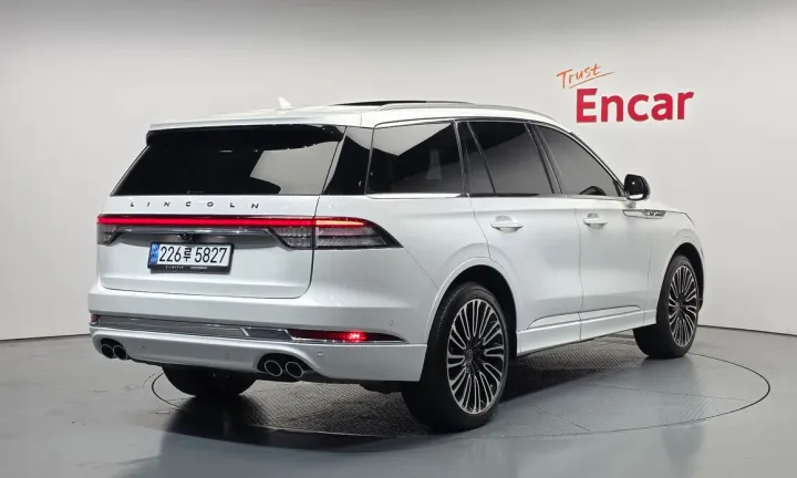 Lincoln Aviator