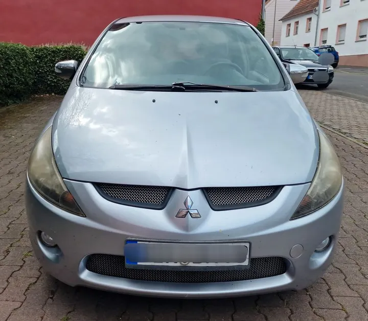 Mitsubishi Grandis