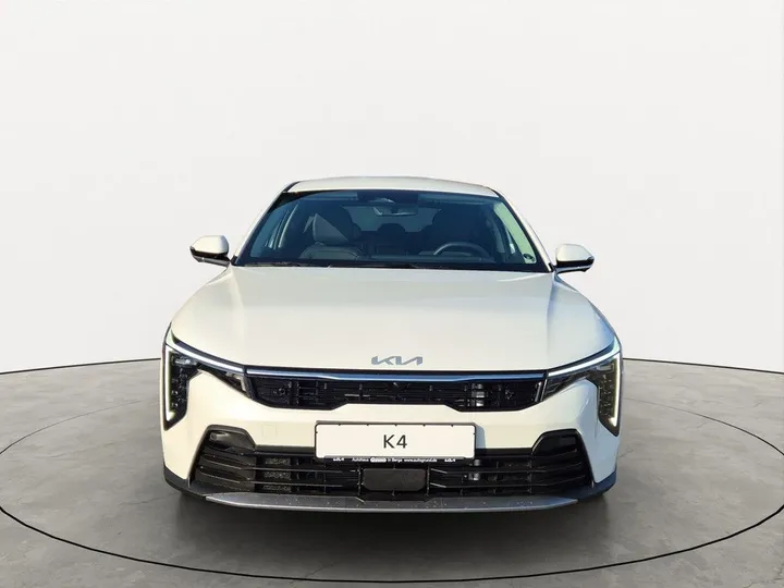 Kia K4