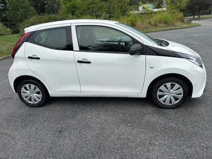 Toyota Aygo (X)