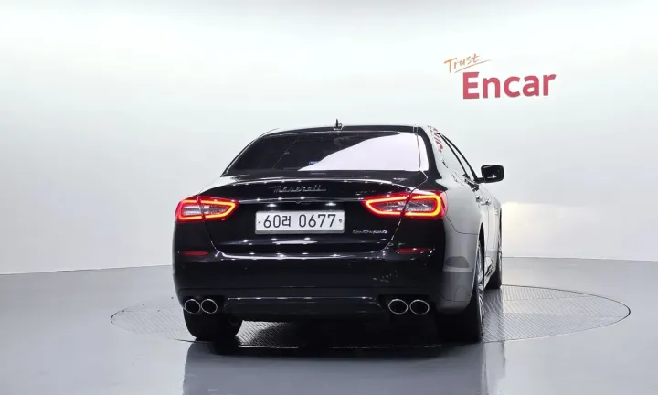 Maserati Quattroporte