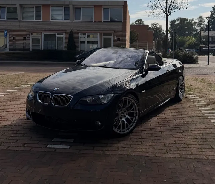BMW 335