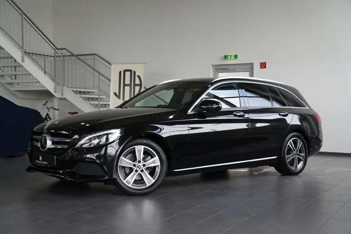 Mercedes-Benz C 180
