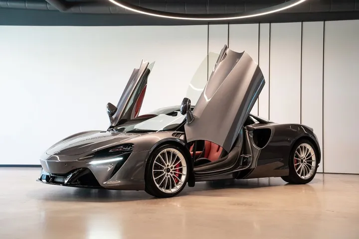 McLaren Artura