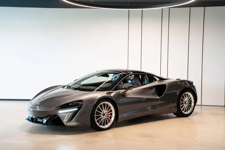 McLaren Artura