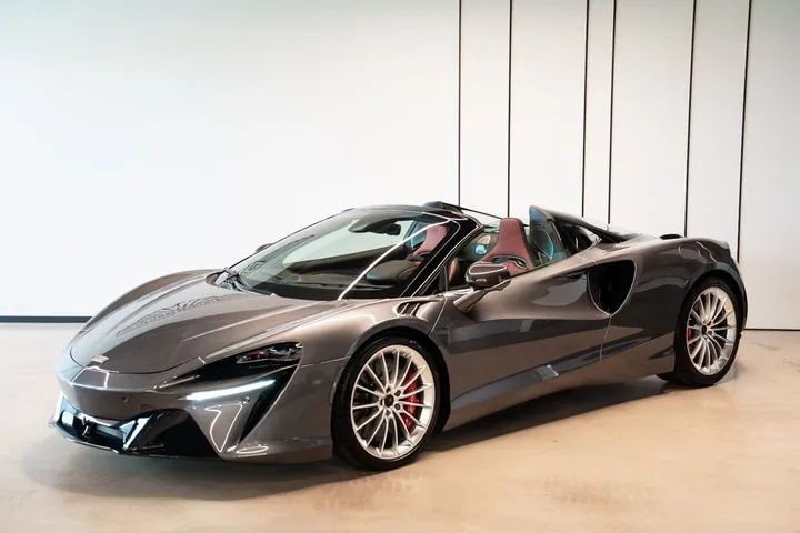 McLaren Artura