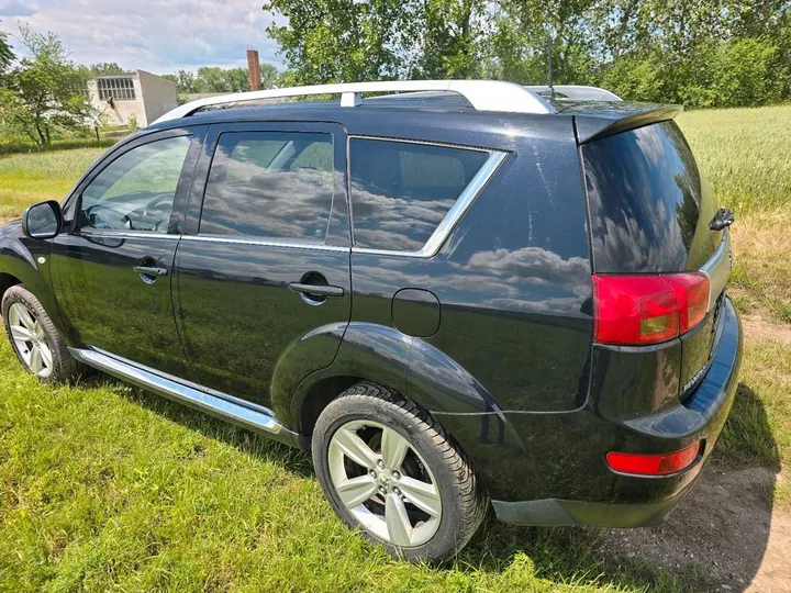 Peugeot 4007