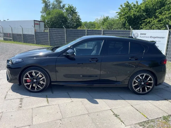 BMW 123