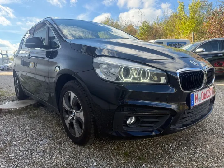 BMW 220