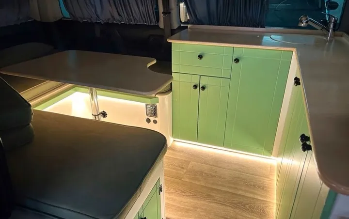 Volkswagen T4 Caravelle