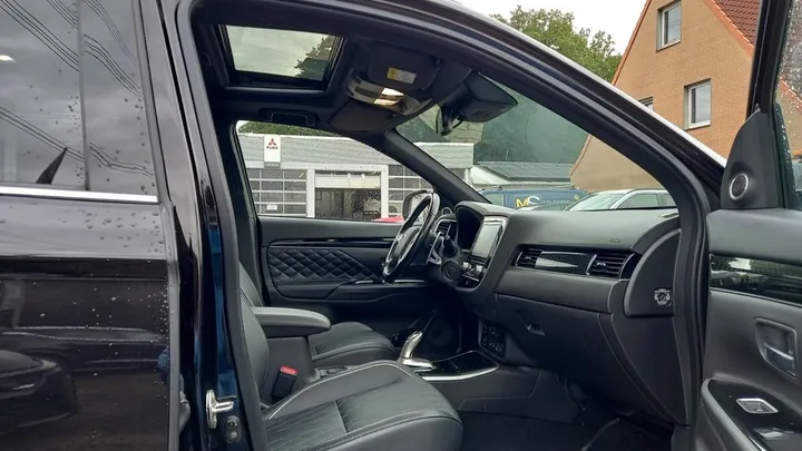 Mitsubishi Plug-in Hybrid Outlander