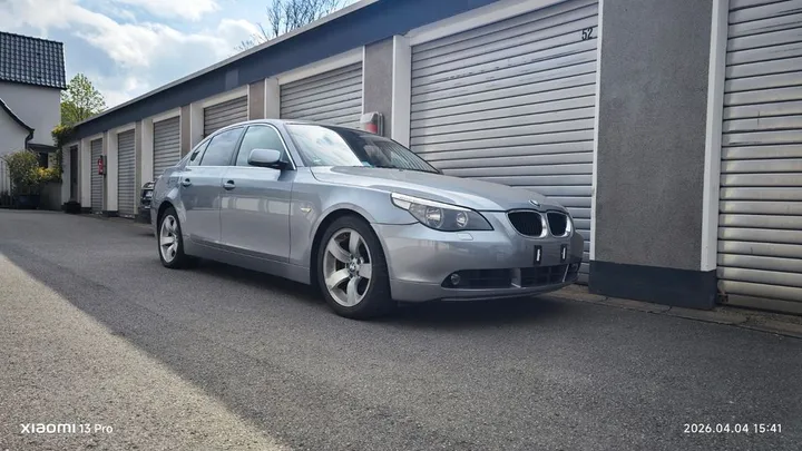 BMW 525