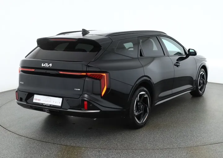 Kia K4