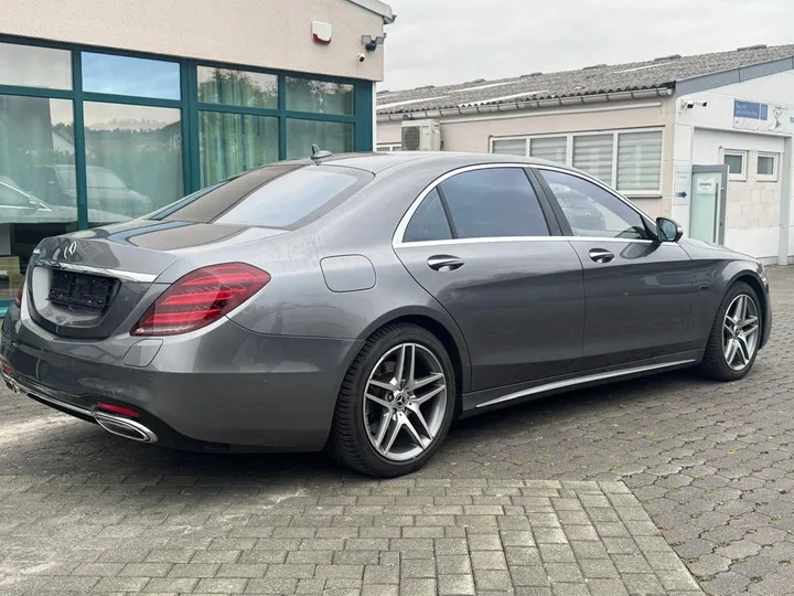 Mercedes-Benz S 560