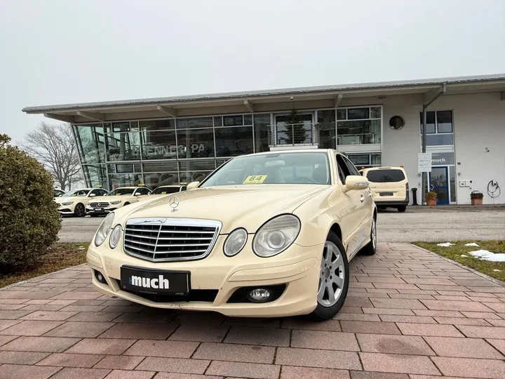 Mercedes-Benz E 200