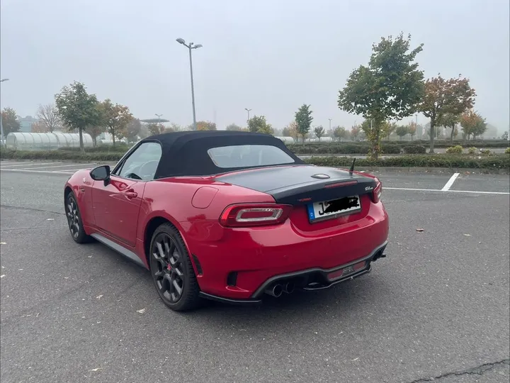 Abarth 124 Spider