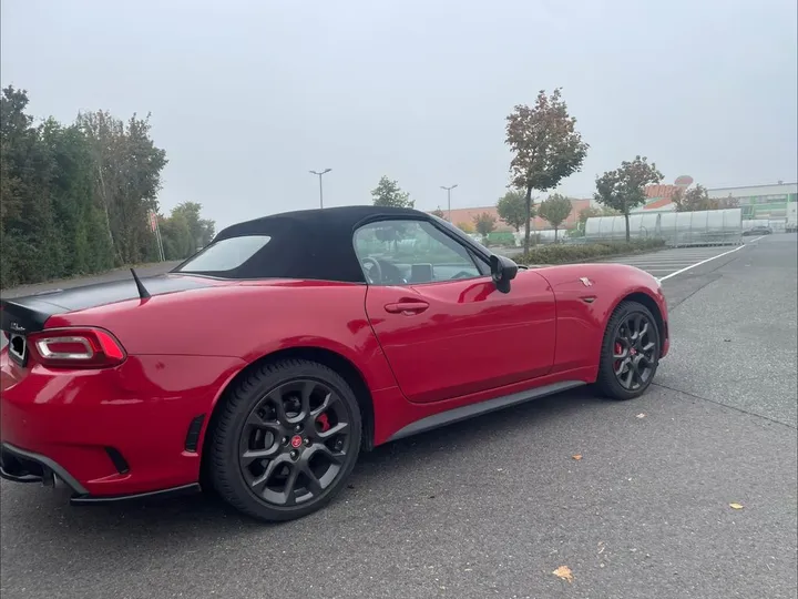 Abarth 124 Spider